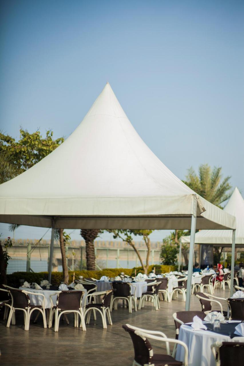 Hotel Akbars Kinara Gujrāt Exterior foto
